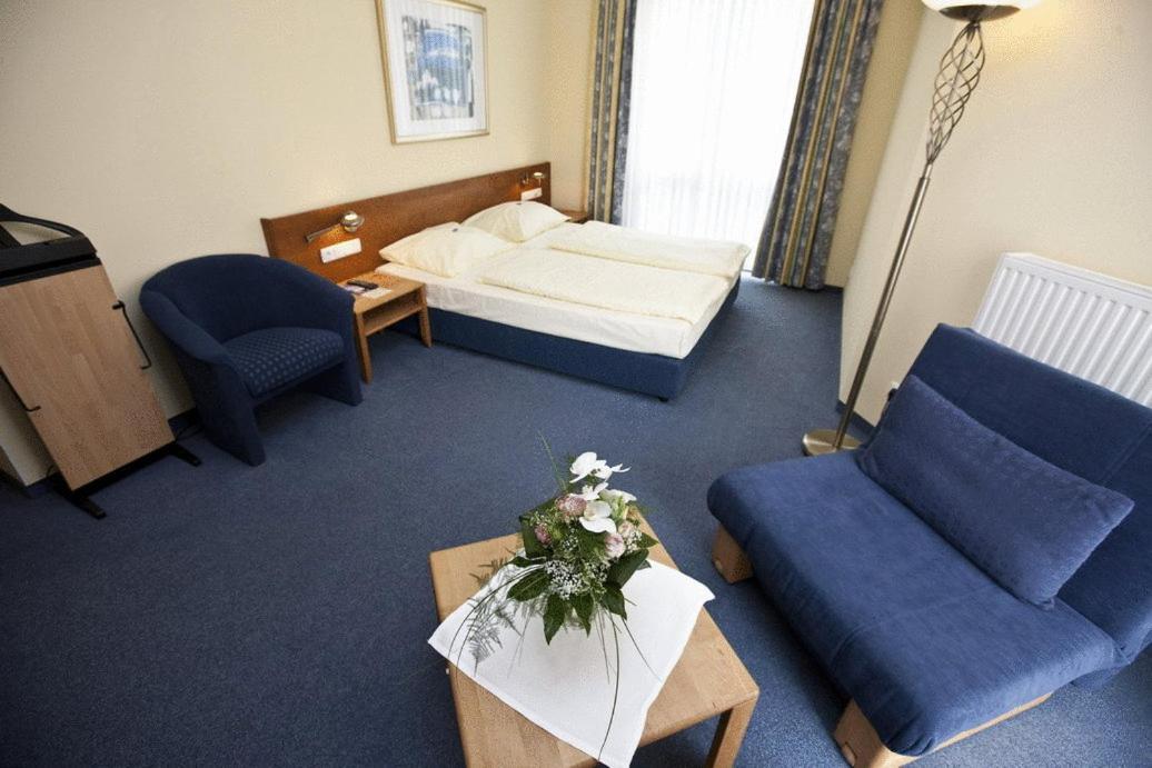 Hotel Rheinpark Rees Esterno foto